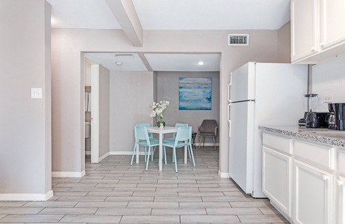 MacGregor Apartment | The Palm Flats 09! Zoo! Museums! Medical Center!