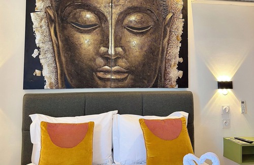 Sainte-Rose Hotel | The Palm Trees Restaurant and Rooms