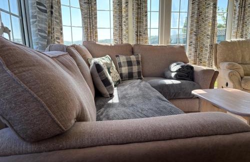 Aberystwyth House | The Panorama View Luxury Retreat in Aberystwyth
