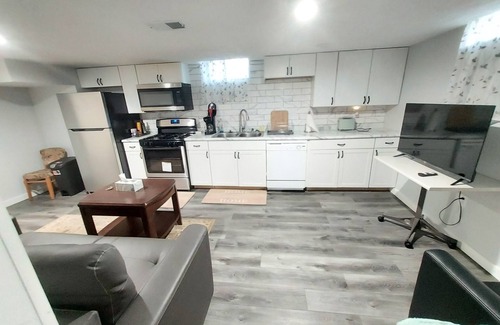 Kentwood House | The Paradise @ 48th Street.