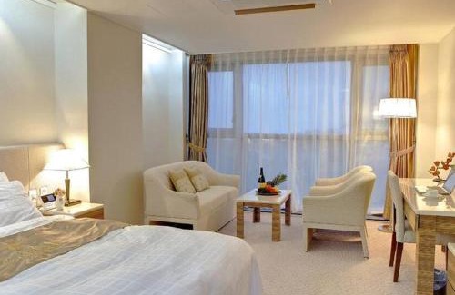 New Delhi Hotel | The Paradise Inn