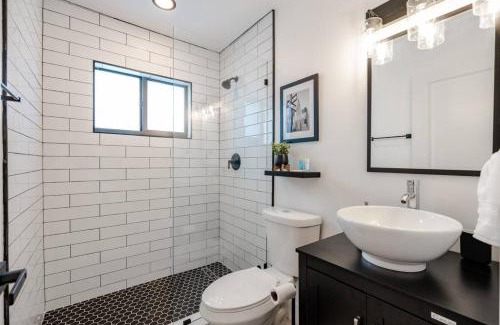 Homestead Villa | The Pass Through Brand New 2 - 1 Modern Villa