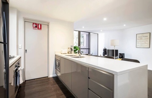 Zetland Apartment | The Patio Live like a Local in Spacious Comfort