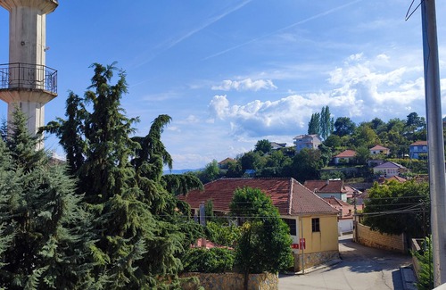 Udenisht House | The peace of spiritnOne bedroom with a balcony with lake view ,isolated and calm
