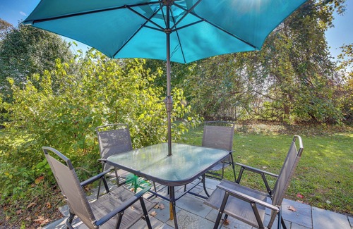 Lincoln Park Apartment | 'the Peaceful Post' Cozy Winter Escape in Kingston