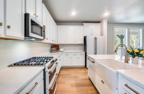 Kerens House | The Perch at Chambers Bay - Spacious, new 4 Bedroom with sweeping lake views
