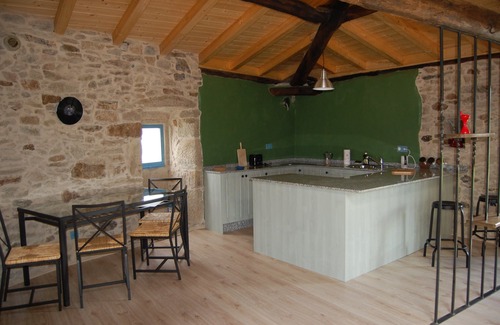 Sober Other | The perfect place to explore the stunning nature of the Ribeira Sacra.