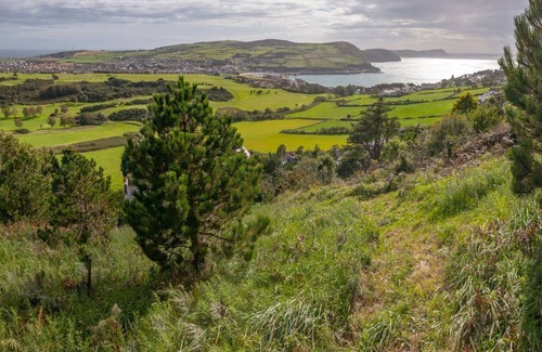 Port Erin Cottage | The Pines - a holiday cottage that sleeps 4 guests in 2 bedrooms