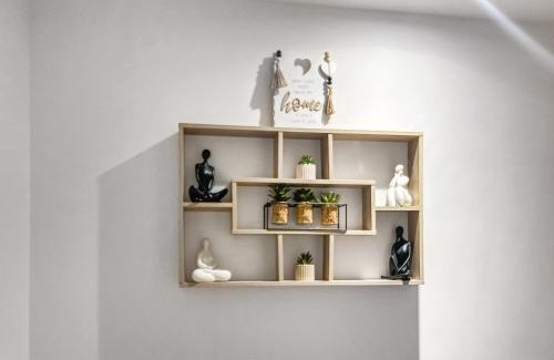 Redruth House | The Pines