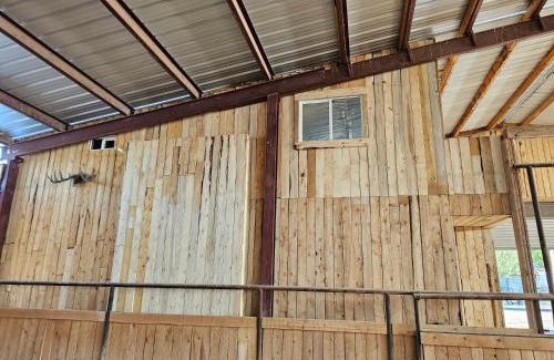 Nephi Apartment | The Pink Hayloft