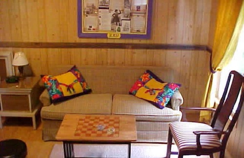 Henderson Cabin | The Pirate's Den