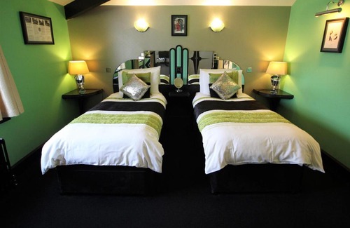 Little Hallingbury Bed & Breakfast | The PitStop