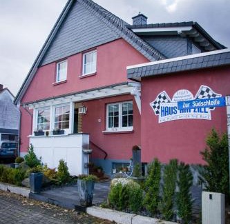 Hunerbach Bed & Breakfast | The Place After the Race B&B