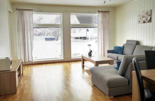 Ersfjordbotn Apartment | The place of Aurora