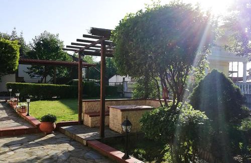 Polykarpion Ski Chalet | "The plane trees"