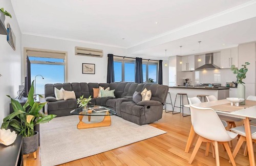 West Beach House | The Plovers Nest - Seaside Horizons in West Beach