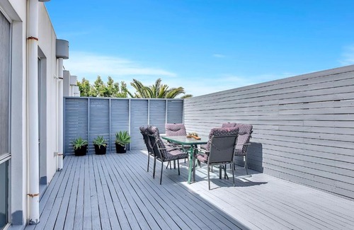 West Beach House | The Plovers Nest - Seaside Horizons in West Beach