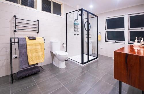 Flying Fish Point Apartment | The Point