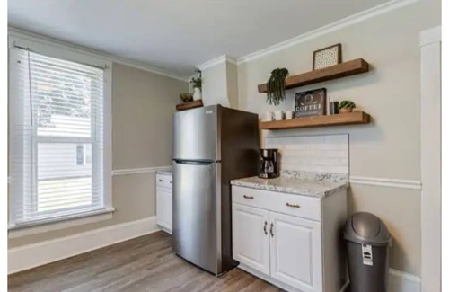 Chapel Hill House | The Porch near Henry Horton- 3 Bedroom Home