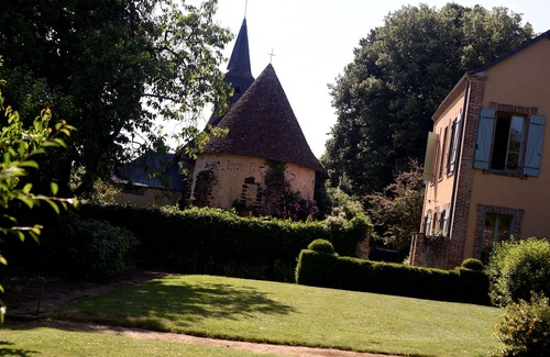 Le Plessis-Dorin House | THE PRESBYTERY