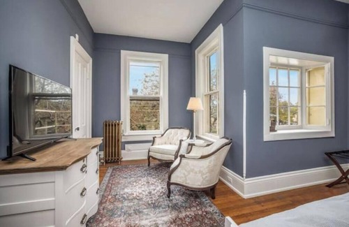 East Town House | The Prospect Mansion & Loft