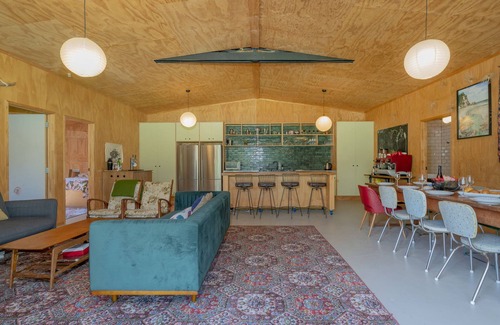 Kuaotunu House | The Pumpkin Shed – Kuaotunu Holiday Home