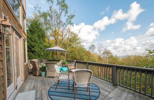 Paradise Point House | The Quarterdeck