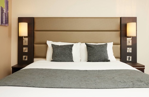 Great Houghton Hotel | The Quays