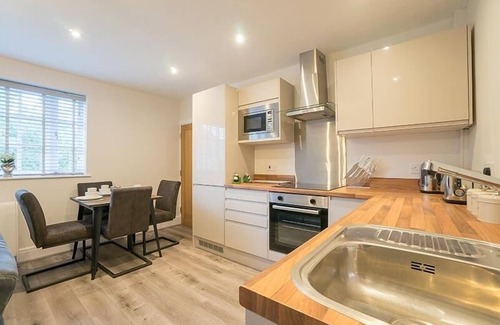 Huyton Apartment | The Queens Arms Apartments