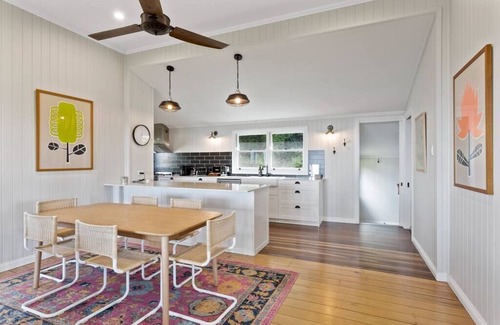 Ravensbourne Ski Chalet | The Quince Cottage - 3 Bedrooms
