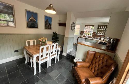 Bridgnorth House | The Railway Cottage Bridgnorth