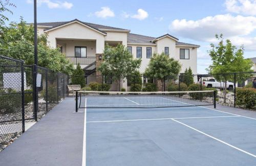 Washington Fields House | The Ranch House-Themed Condo