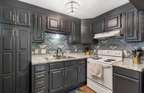Branson House | The Raven's Roost Lake View Retreat 3bd 2ba