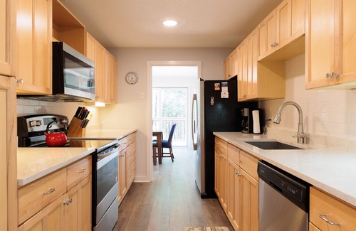 Quechee House | The Real Vermont All Seasons Get-Away Home - Part of Queche Lakes Country Club