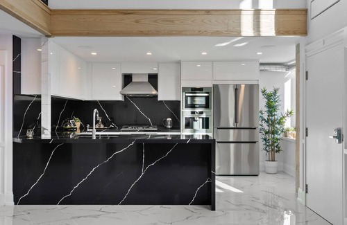 Humber Bay Condo | The Refinery at Warehouse Lofts