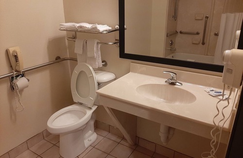 Carthage Hotel | The Regal Hotel