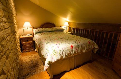 Castle Bytham House | The Retreat, Clematis cottages, Stamford