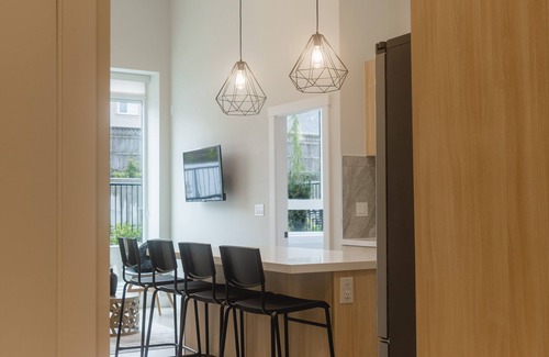 South Newton Condo | The Retreat Suite