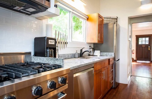 Revelstoke House | The Revelstuck Hut - Downtown Revelstoke