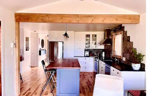Saint-Andre House | The River House