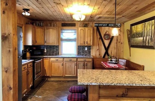 Millrift House | THE RIVER CABIN - Delaware River Frontage with Direct River Access