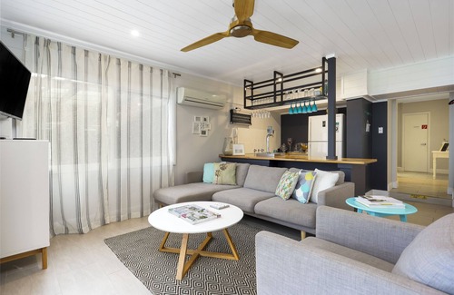 Lower Macdonald House | The River House, Wisemans Ferry perfect for families and groups