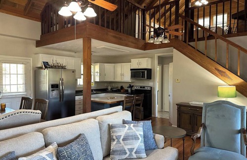 Fairbanks House | The River House - Plus LockOut Floor for 12 Guests