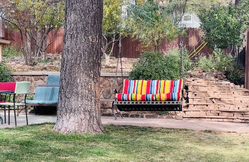 Flagstaff House | The Rock House is a cozy and luxurious getaway