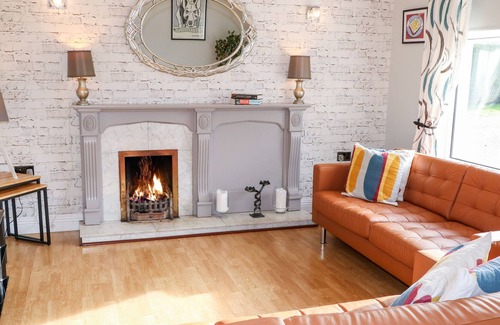 Ballindrait House | THE ROSSGIER BUNGALOW, pet friendly in Lifford, County Donegal