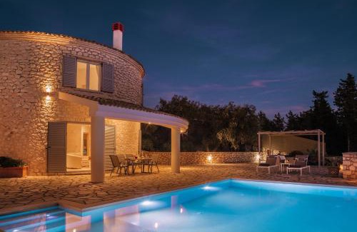 Ieromonachos Villa | The Round House