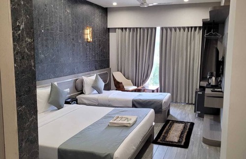 Gandhinagar Hotel | The Royal Era Hotel