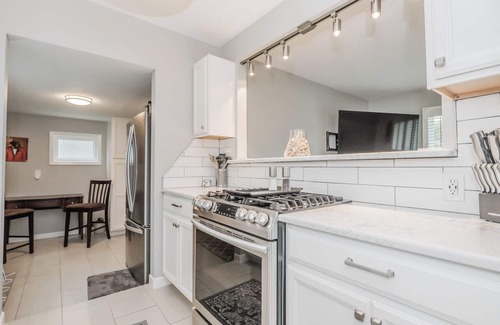 Wichita Falls House | The Rustic Star Cottage! Adorable1-bedroom house in Wichita Falls with AC, WiFi