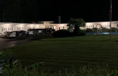 Southern Coast Hotel | The Saco Motel