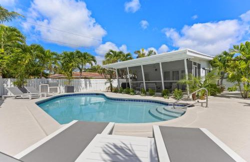 Dolphin Isles Apartment | The Sandbar Walk To Beach Comfy Beds Firepit Pool